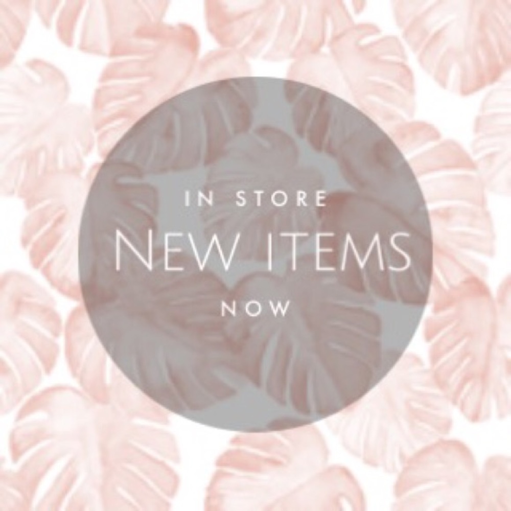 🎉🎉 New items in closet Now! Ready to ship today